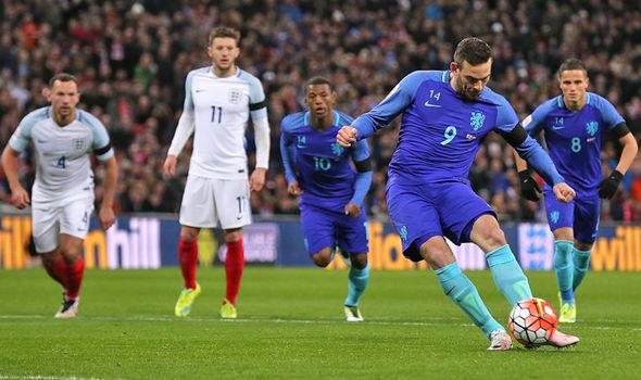 羽坛上继续 羽坛上继续